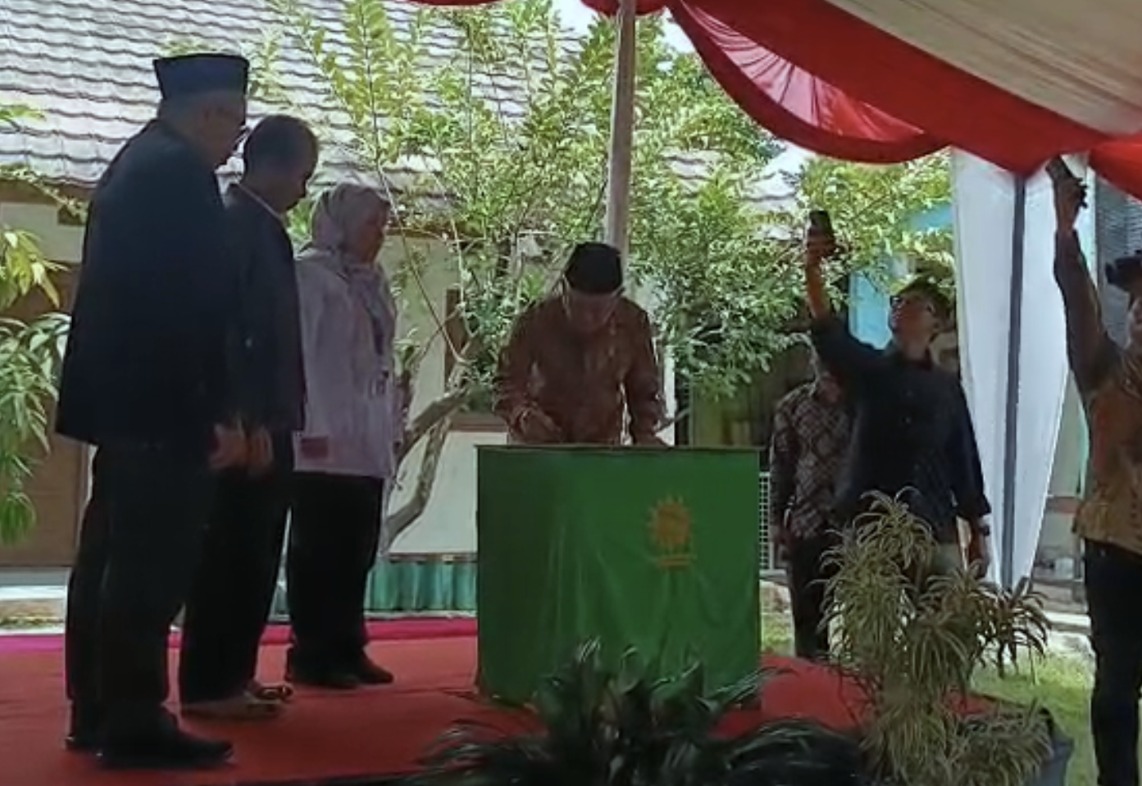 Kunjungan Wamendiknas ke Kabupaten Bogor Sekaligus Meresmikan SMP PERSIS Mabdaul Huda Citeureup