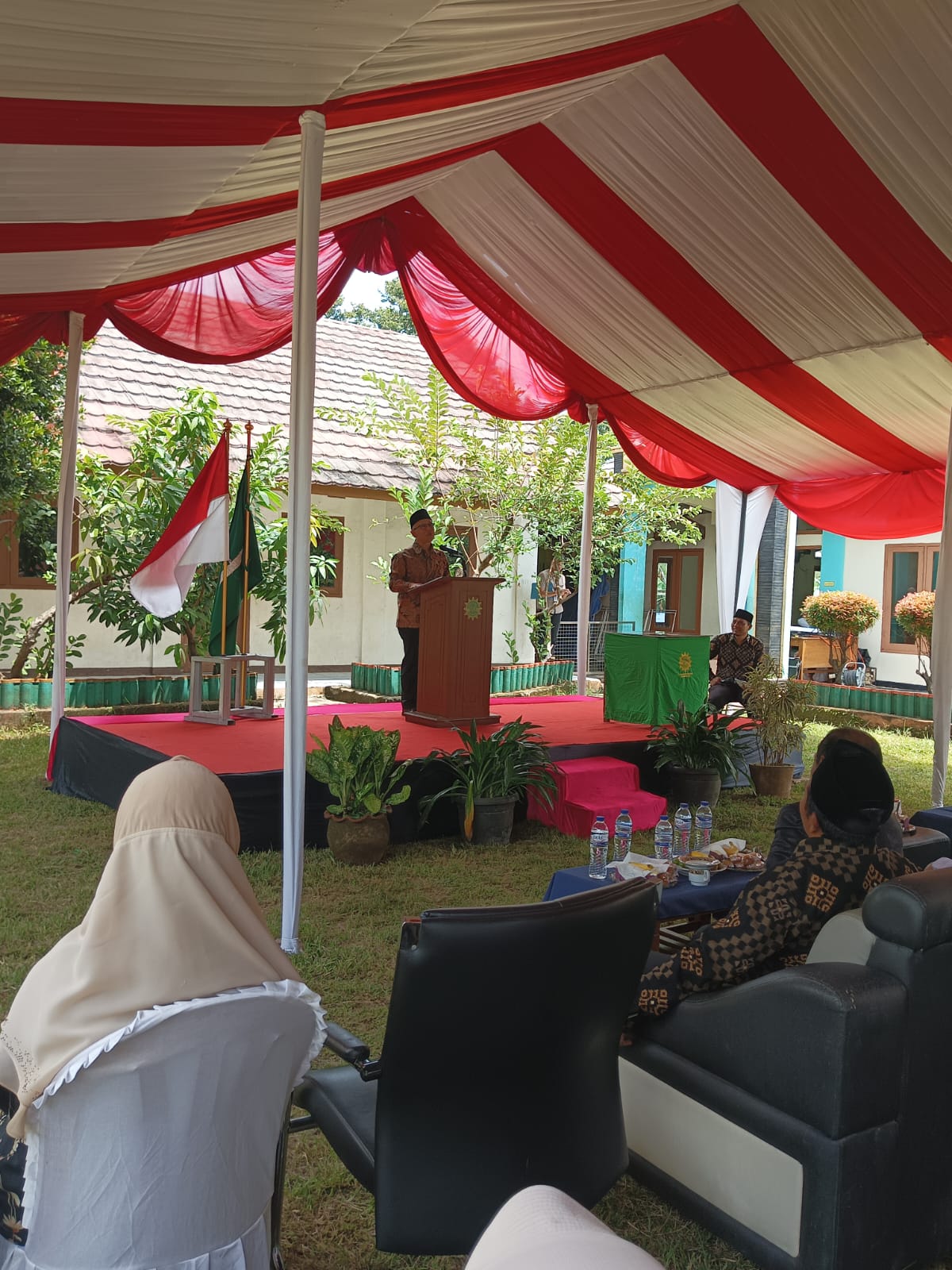 Kunjungan Wamendiknas ke Kabupaten Bogor Sekaligus Meresmikan SMP PERSIS Mabdaul Huda Citeureup